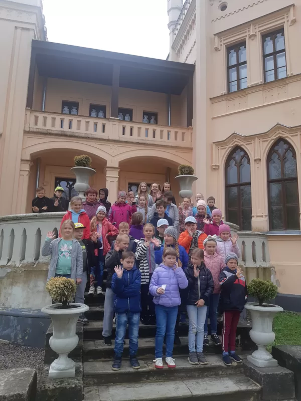Sākumskolas skolēni ciemojas Alūksnē 26.05.2022.