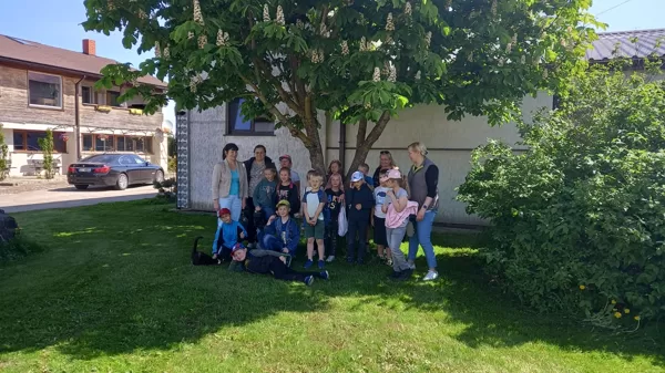 Sākumskolas skolēni dodas izzinošā mācību ekskursijā 20.05.2023.